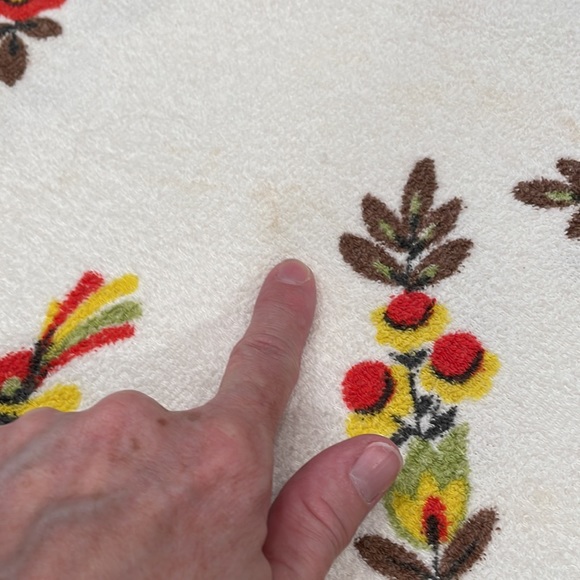 Vintage terrycloth tablecloth - Picture 4 of 10